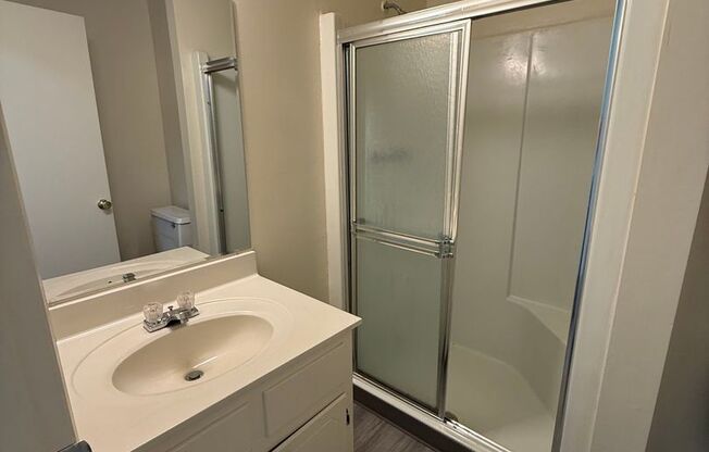 2 beds, 2 baths, 1,200 sqft, $1,395, Unit 406-4