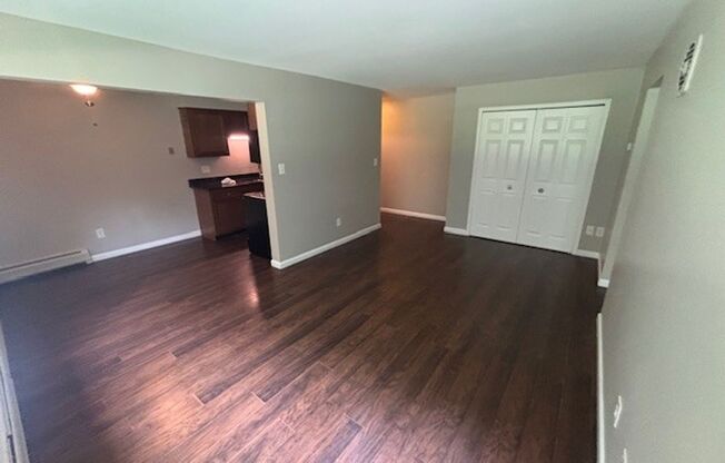 1 bed, 1 bath, 650 sqft, $1,050, Unit 28-101