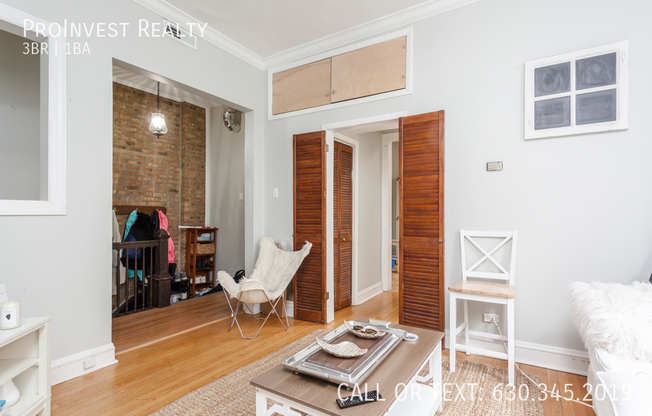 2136 N Bissell St.