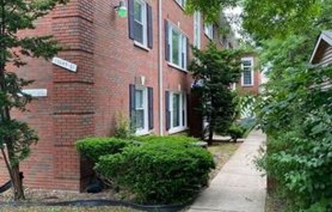 10320-28 S Walden Pkwy