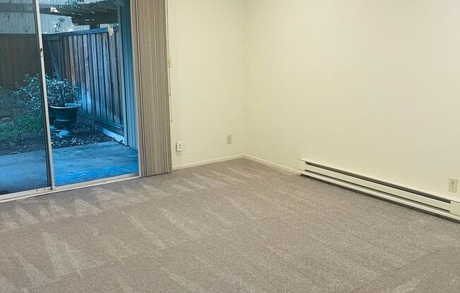 2 beds, 1 bath, $3,000, Unit Unit 133