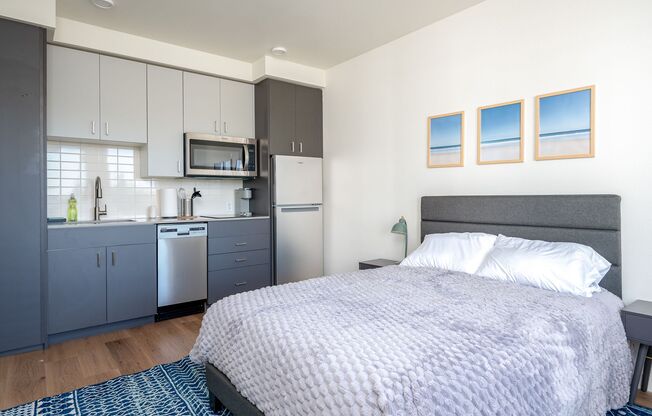 Studio, 1 bath, 351 sqft, $1,349, Unit Unit 408 - Furnished