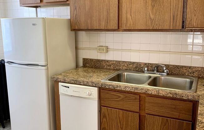 Studio, 1 bath, 300 sqft, $1,585, Unit 530-501