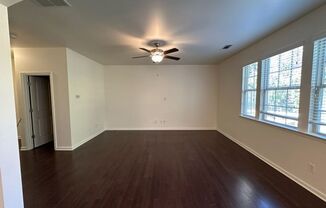 3 beds, 2.5 baths, $2,100