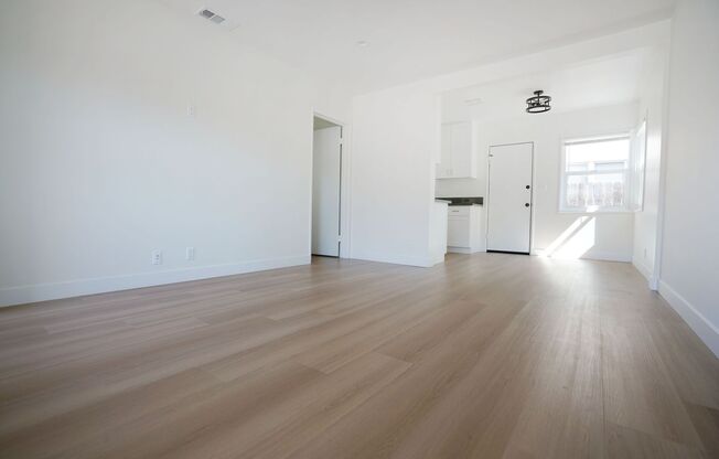 14857 Morrison Street