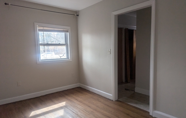 581 PROCTOR AVE