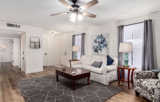 Perfect 2B/2BA Fully Furnished Rental in Sun City