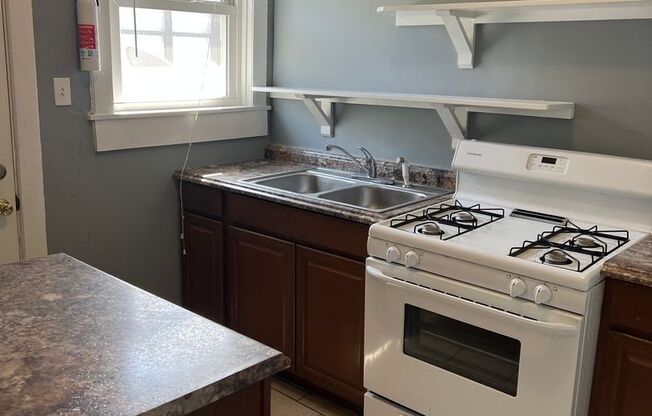 1 bed, 1 bath, 800 sqft, $975, Unit 06198
