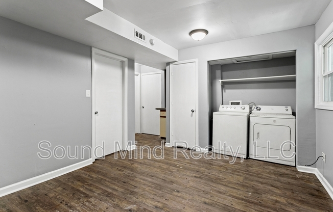 3112 BERRY CT