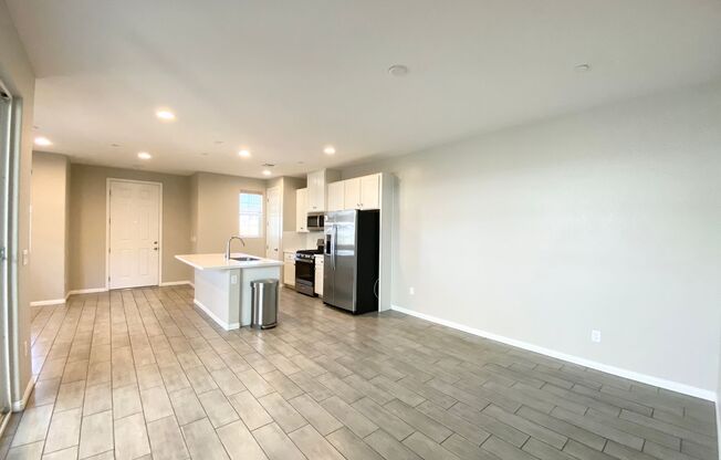 MOVE IN SPECIAL $500 OFF THE FIRST MONTHS RENT!!!! 536 Celebratory Place, Henderson, NV 89011