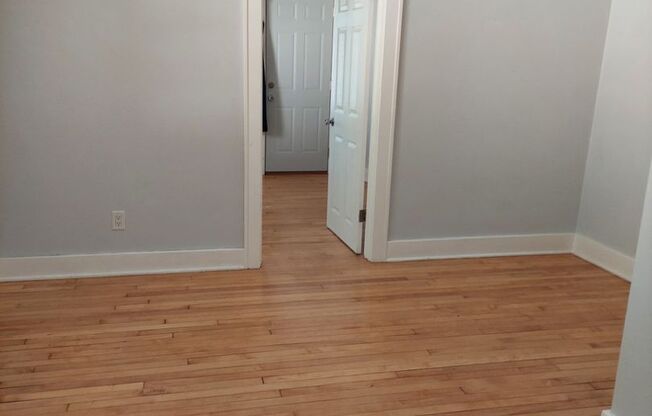 843 Shawano Ave