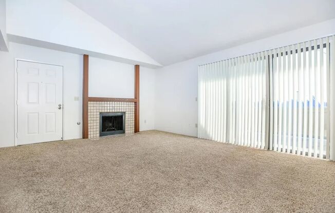 2 beds, 2 baths, 995 sqft, $1,630, Unit 230