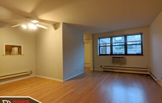 660 W Wrightwood Ave