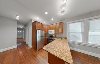 737 PARKER ST
