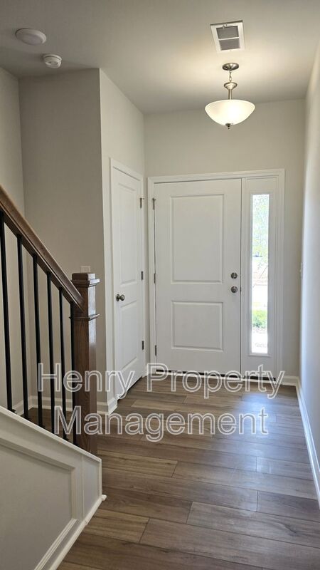 285 BROOMSIDE AVE