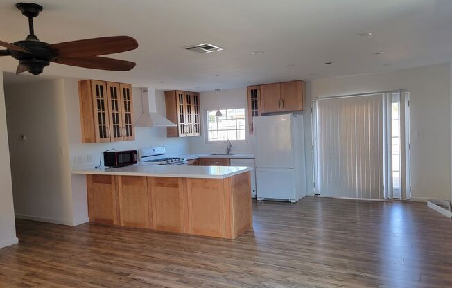3 Bed, 2 Bath House for Rent