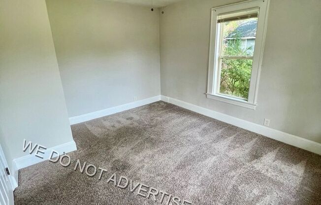 3 beds, 1 bath, $1,250