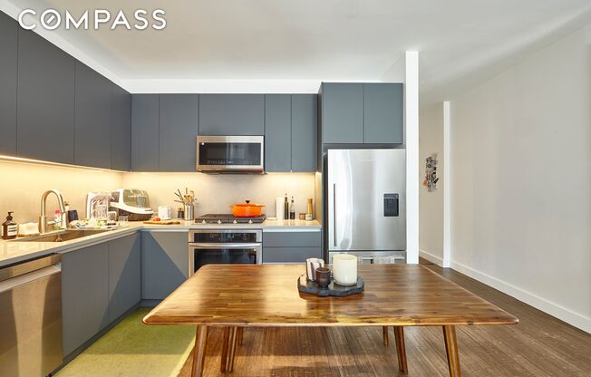 144 N 10 ST