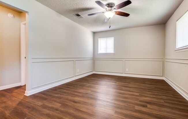 1216 DESIREE LN