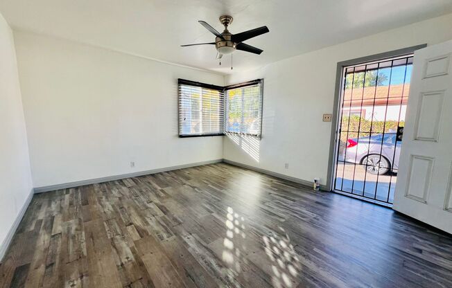 2 beds, 1 bath, $2,400, Unit 3546 1/2 El Sereno Ave