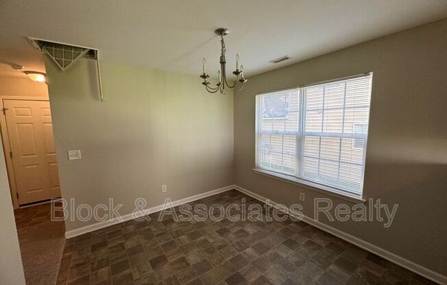 4004 LAUREL GLN DR