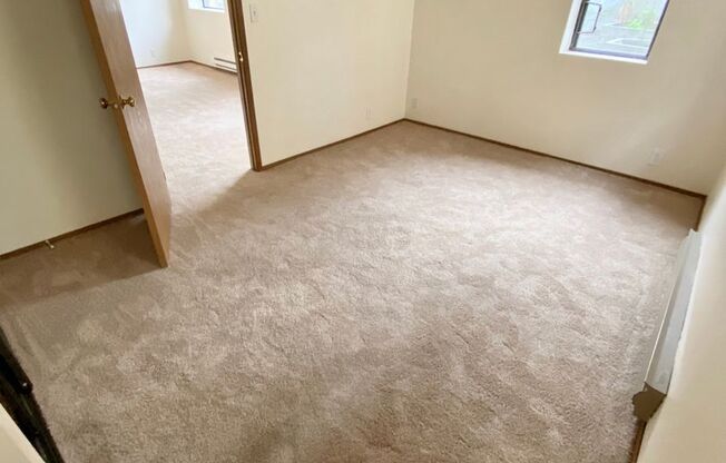 1 bed, 1 bath, 586 sqft, $1,395, Unit 101