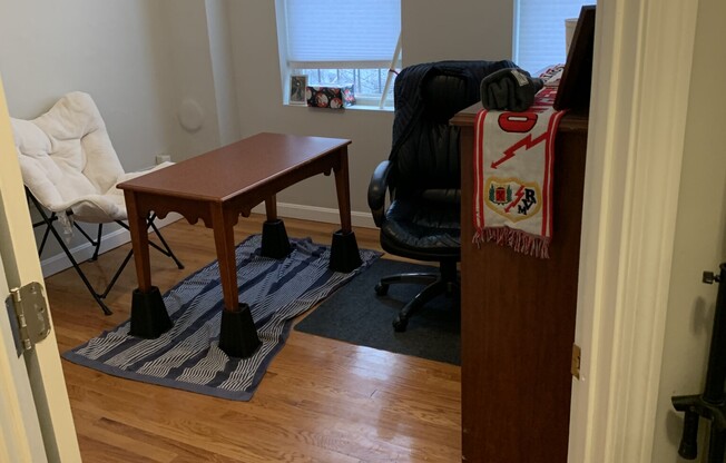 1 bed, 1 bath, $2,600, Unit 12