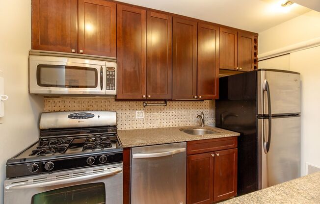 Lakeview Apartments!