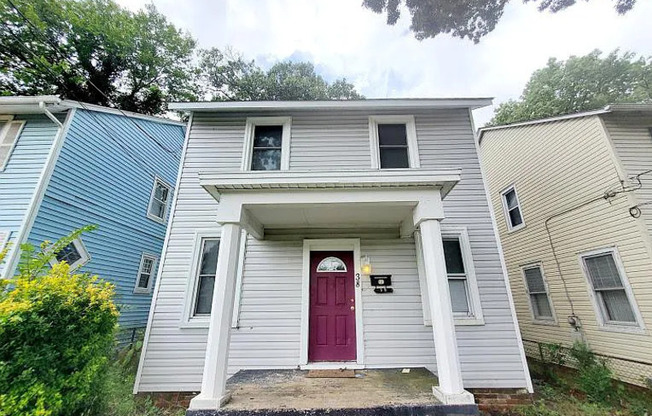 38 E 32 ST