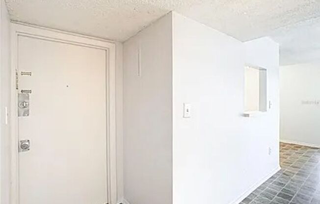 2BR Condo Near UCF – All-Inclusive Living & Resort Amenities!