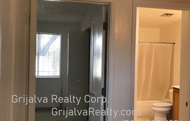 2 beds, 1 bath, 900 sqft, $1,150, Unit 3005