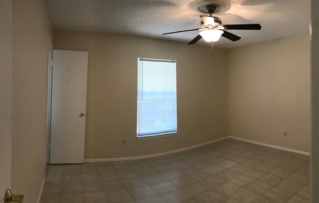 3 beds, 1.5 baths, $2,159