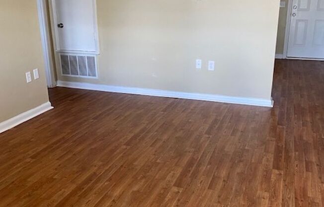 1 bed, 1 bath, 604 sqft, $865, Unit C3