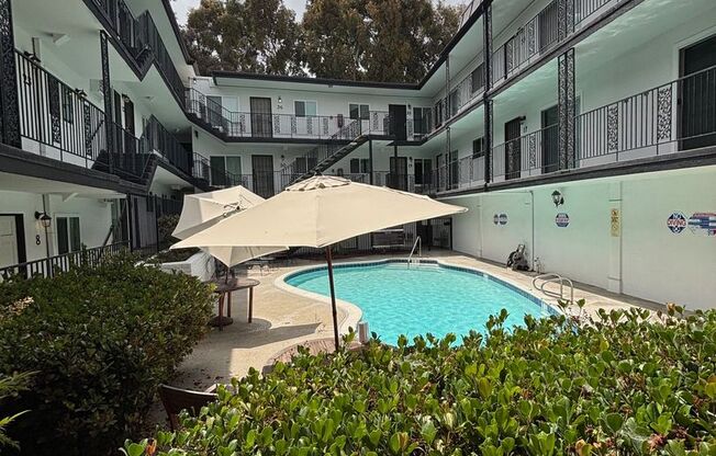 1 bed, 1 bath, 590 sqft, $1,945, Unit #43