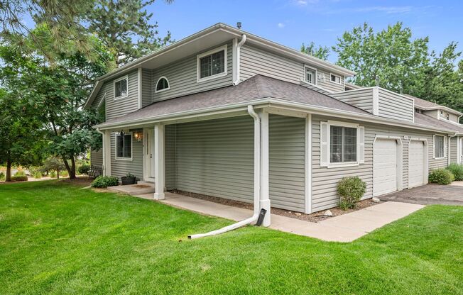 2 beds, 2 baths, $2,300