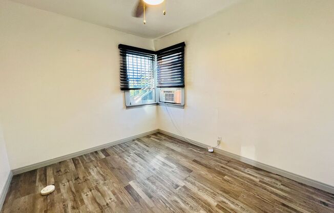 2 beds, 1 bath, $2,400, Unit 3546 1/2 El Sereno Ave