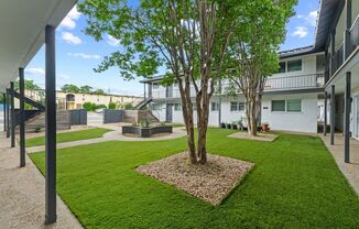 CrestHaus Apartments, LLC