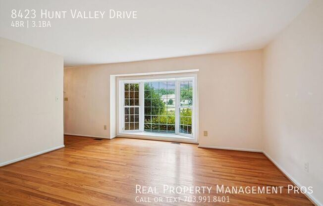 8423 HUNT VLY DR
