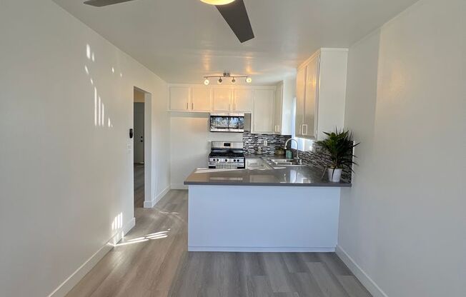 1 bed, 1 bath, 900 sqft, $2,022, Unit 381-35