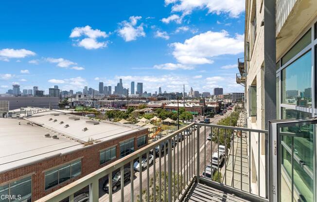 1 bed, 1 bath, 950 sqft, $3,700, Unit 427