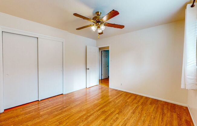 2 beds, 1 bath, $2,700