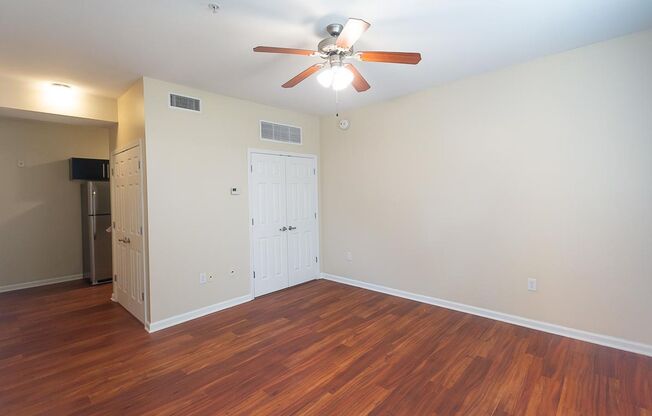 Studio, 1 bath, 519 sqft, $1,334, Unit 315