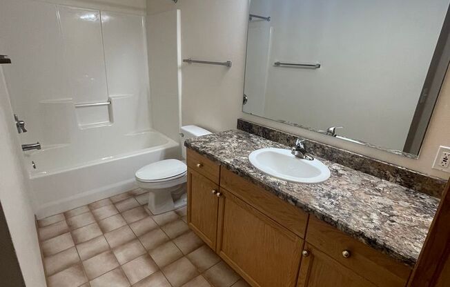 2 beds, 2 baths, 1,050 sqft, $1,410, Unit 1221