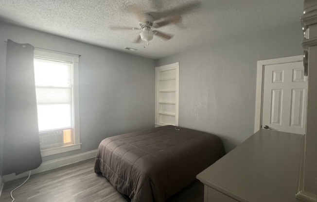 2 beds, 1 bath, $1,250, Unit 107 Bluff St Unit B