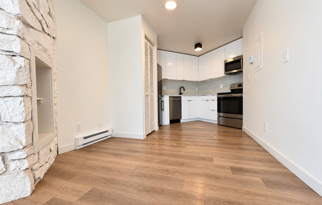 1 bed, 1 bath, 609 sqft, $1,850, Unit 308