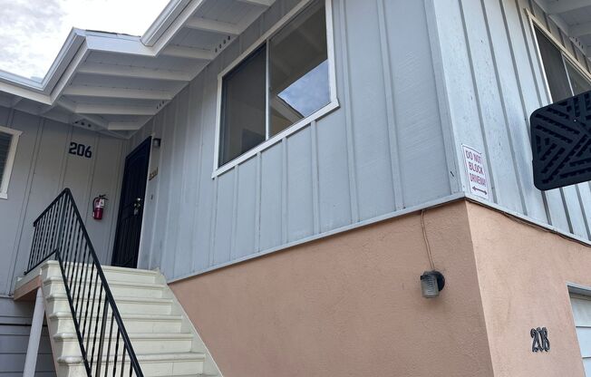 Vista Glen Lane 206,208,210