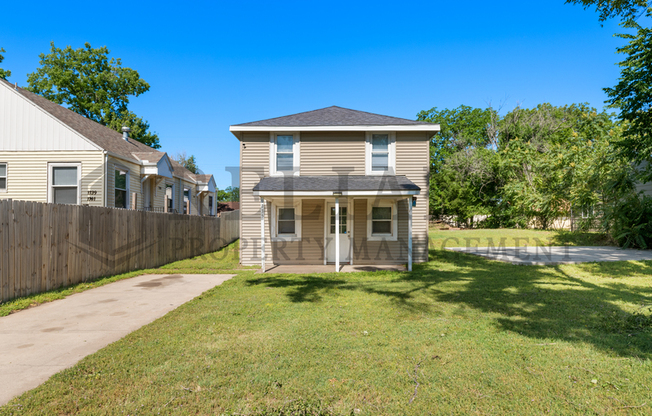 1735 S DODGE