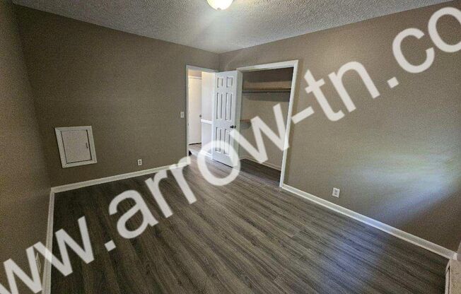 2 beds, 1 bath, 864 sqft, $1,450