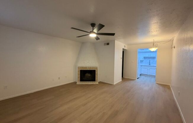 Spacious 2BR/2BA Scottsdale Condo | In-Unit Washer & Dryer | Remodeled | Move in Special