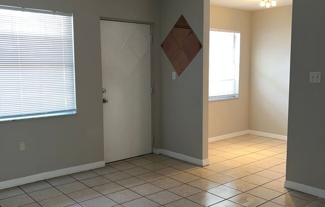 1 bed, 1 bath, 750 sqft, $1,150, Unit 5